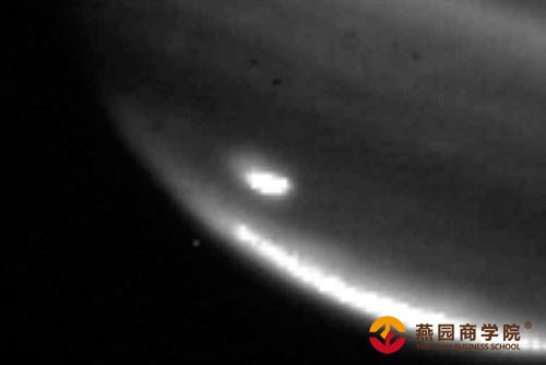 天文爱好者在木星南半球表面发现神秘黑斑(图)